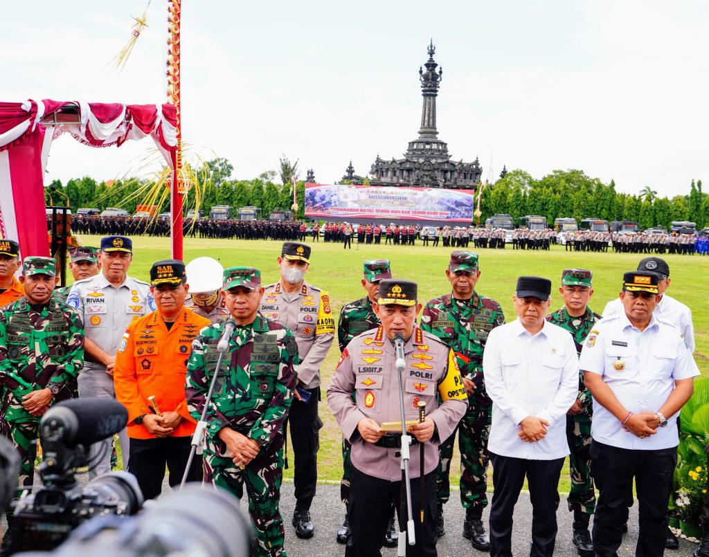 Kapolri dan Panglima TNI Kerahkan 141 Ribu Personel untuk Operasi Lilin 2024, Jamin Keamanan Natal dan Tahun Baru